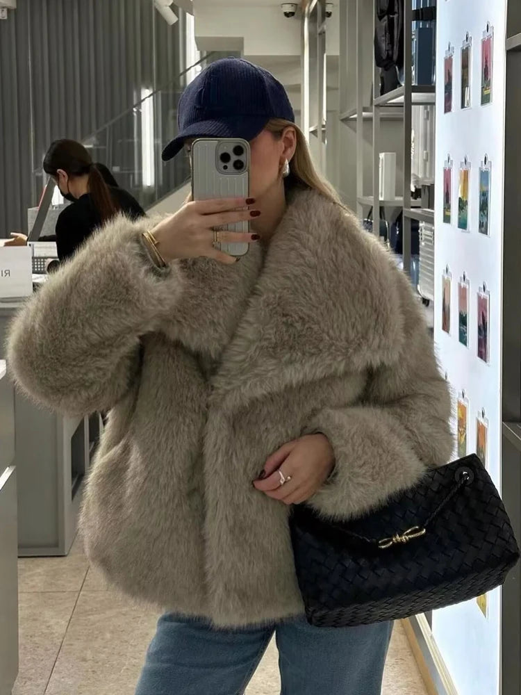 Luxe Cloud Faux Fur Coat