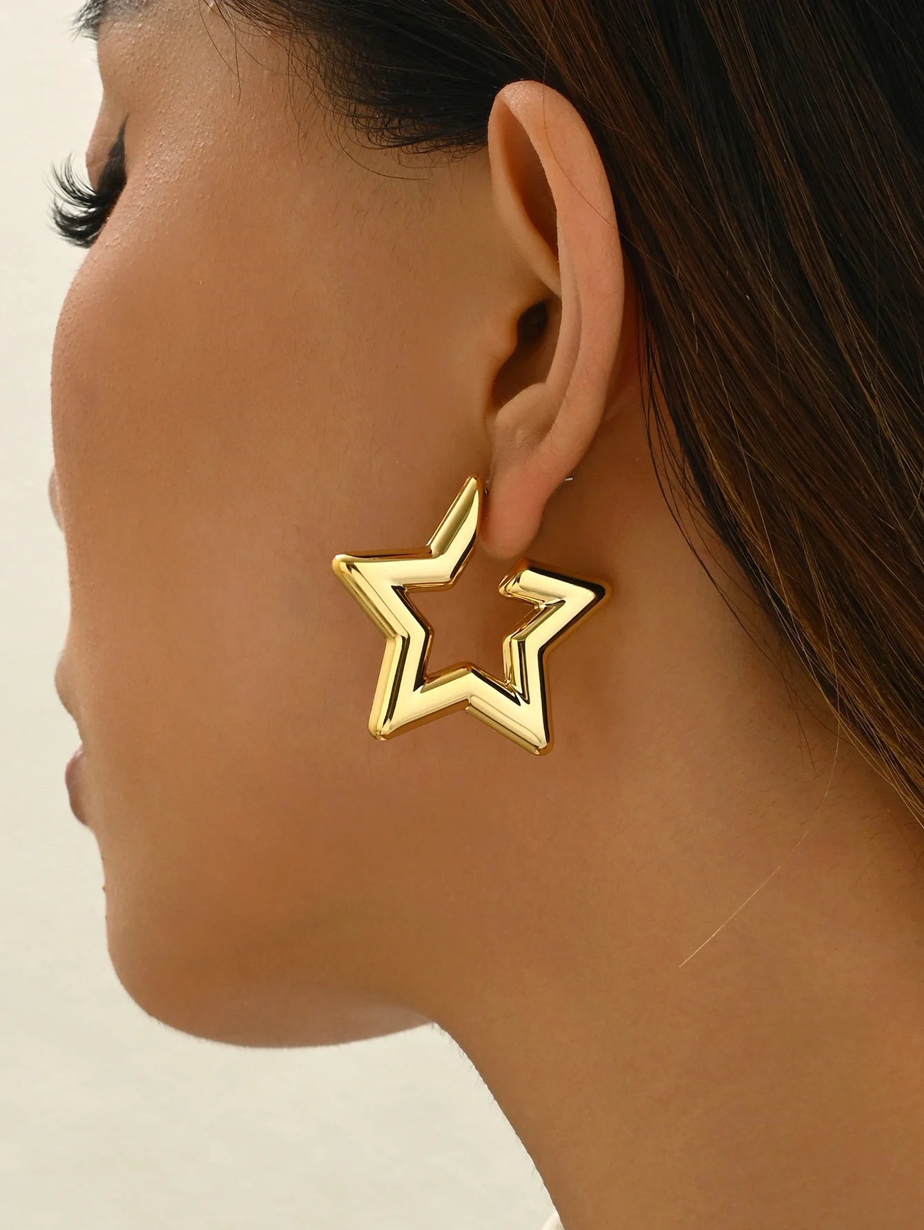 Geometric Hoops