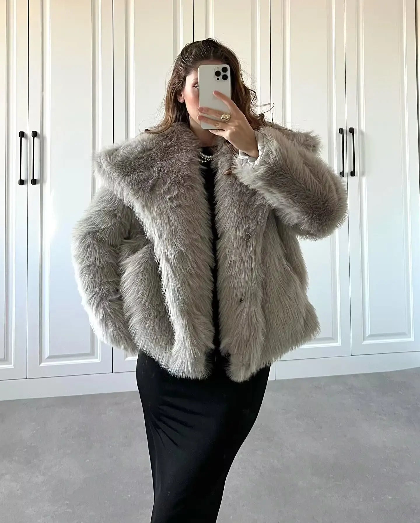 Luxe Cloud Faux Fur Coat